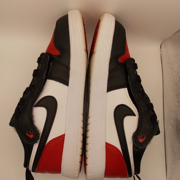 Jordan 1 Low Alt (PS) - White/Black/Varsity Red Size 3Y - Picture 2 of 12